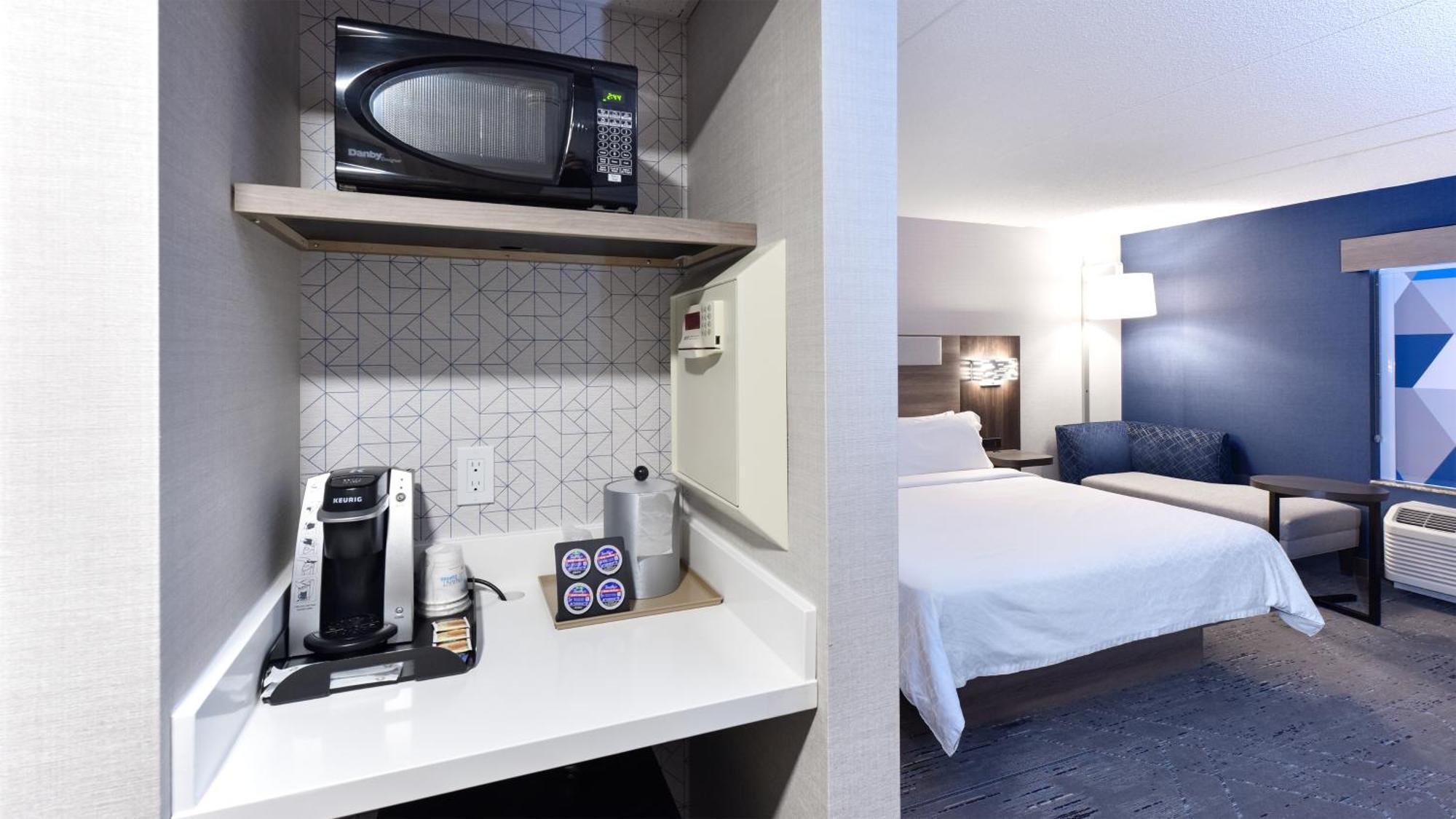 Holiday Inn Express Hotel & Suites Waterloo - St. Jacobs Area By Ihg Exterior foto